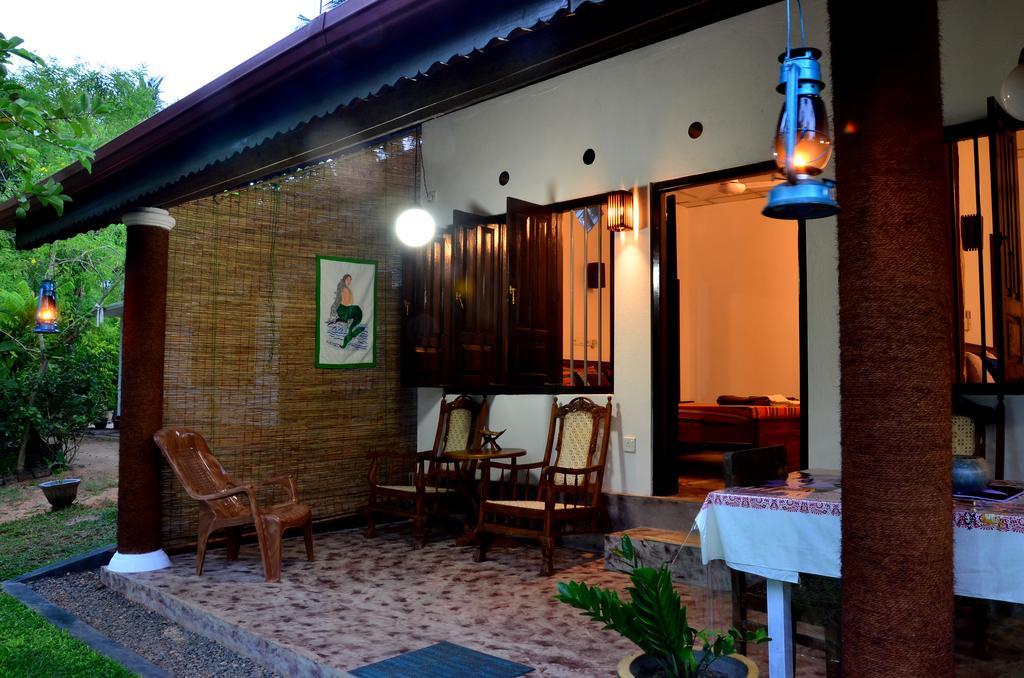 Aknara Rest Hotel Weligama Exterior foto